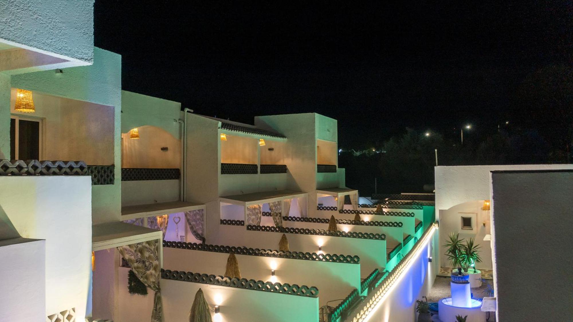 Casa Mikele By Sarikas - Sea Side Suites And Studios -Adults Only Faliraki Exteriér fotografie